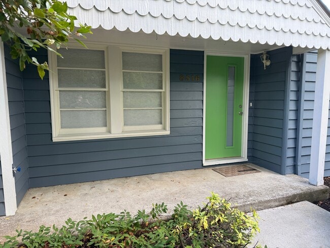 Front Porch - 8516 SW 58th Ave