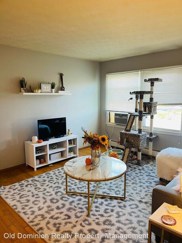 Primary Photo - 2 br, 1 bath House - 109-A Holly Hill Street