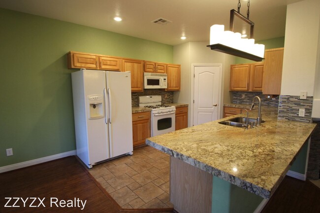 Building Photo - 3 br, 2.5 bath House - 2290 Bull Lake Dr
