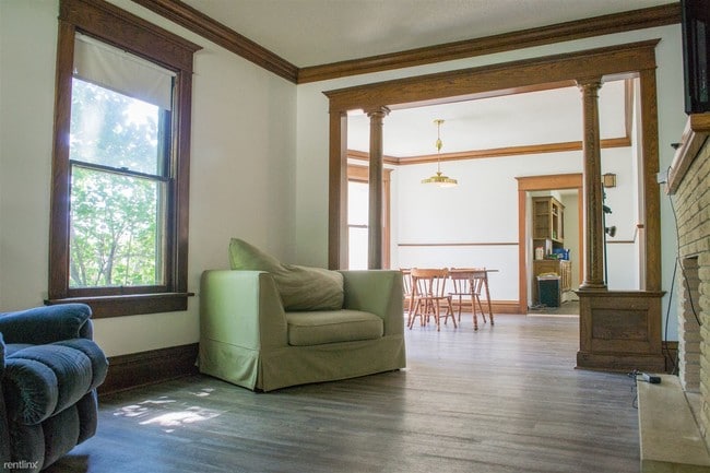 Building Photo - 2 br, 1 bath House - 722 N Broad St MAIN L...