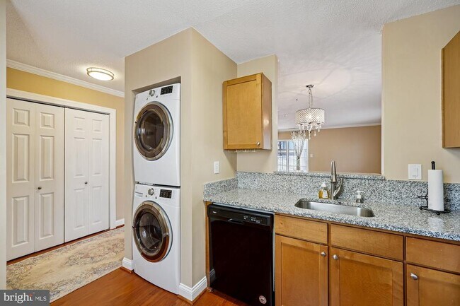 Building Photo - 11407 Herefordshire Way