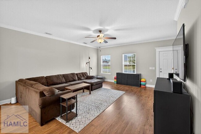 Building Photo - 245 Alcott Cir