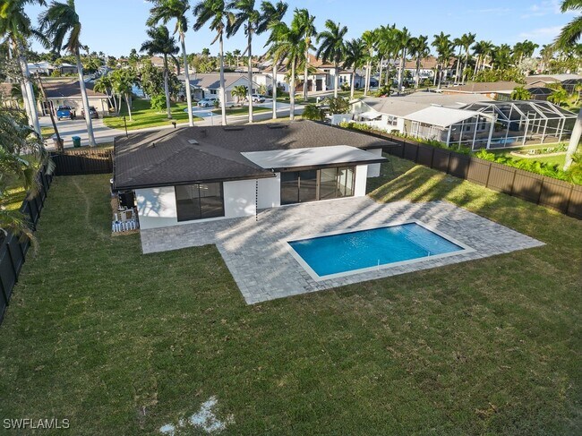 Foto del edificio - 112 Bayshore Dr