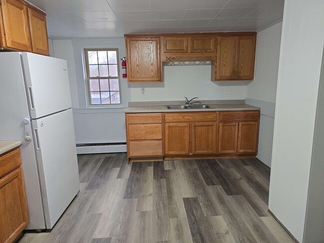 Foto del edificio - 220 Main St