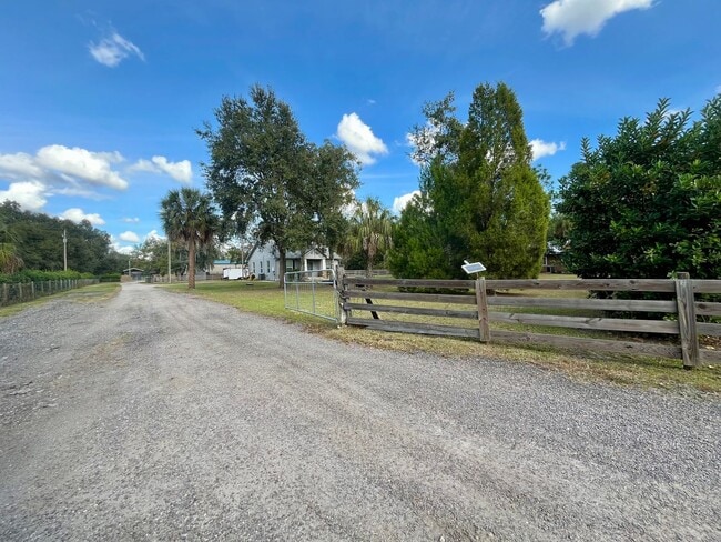 Foto del edificio - Cozy Country Home!