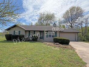 Building Photo - 3256 S Hilton Ct