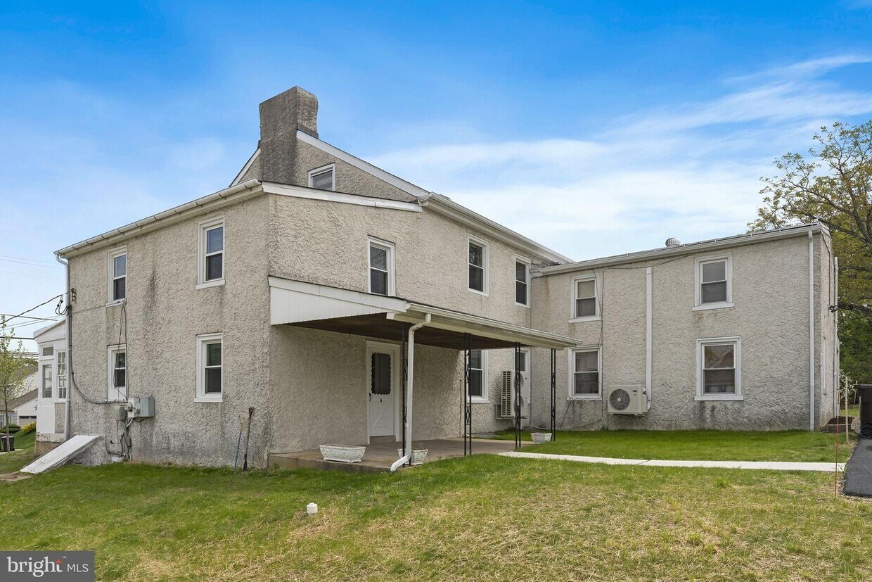 Primary Photo - 383 Anderson Rd