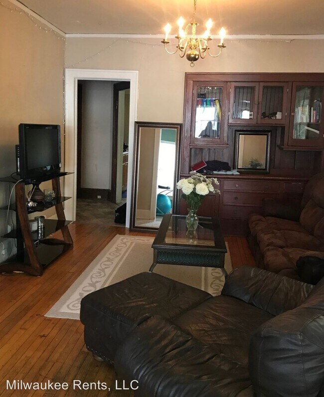 Foto del edificio - 3280 N Bartlett Ave