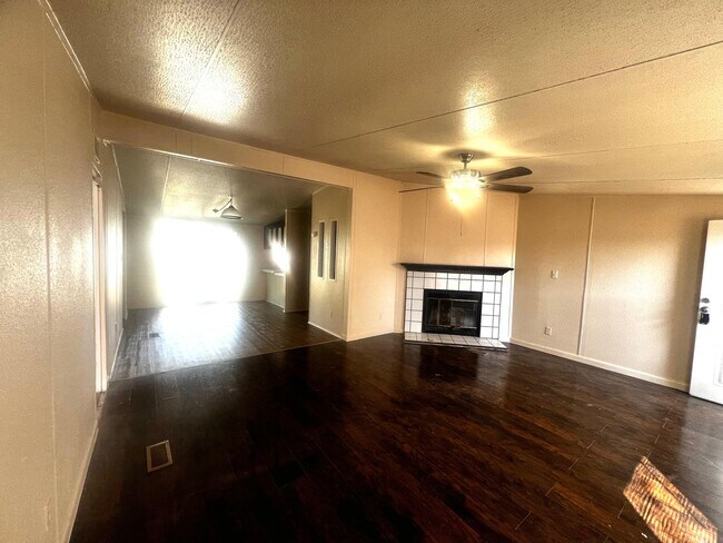 Foto del edificio - 69 D St