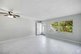 Building Photo - 3225 E Riverside Dr