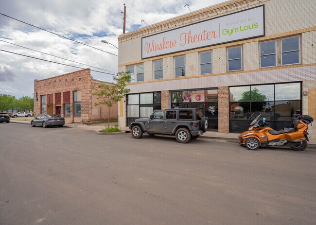 Foto del edificio - 115 N KINSLEY AVE UNIT C, WINSLOW AZ