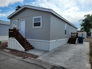 Building Photo - 2038 Palm St