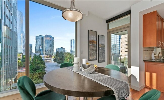 Foto del edificio - 10650 NE 9th Pl