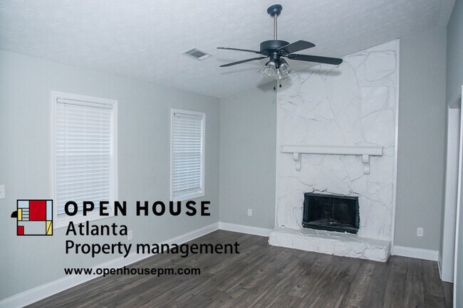 Building Photo - 1600 Oak Log Ct, Buford