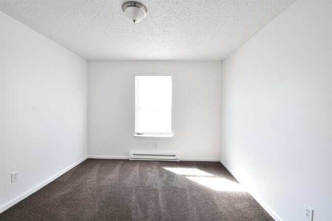 Foto del edificio - 8607 Holmes Rd