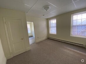 Building Photo - 402 Welsh St