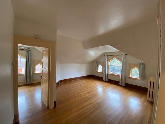 Building Photo - 5808 15th Ave NE