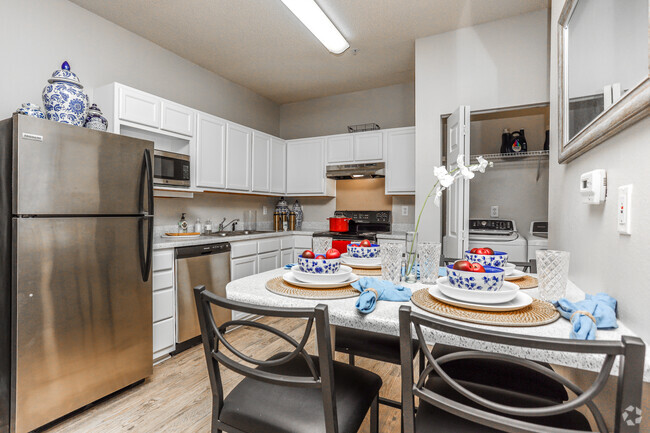 4HAB, 4BA - River Pointe Apartments