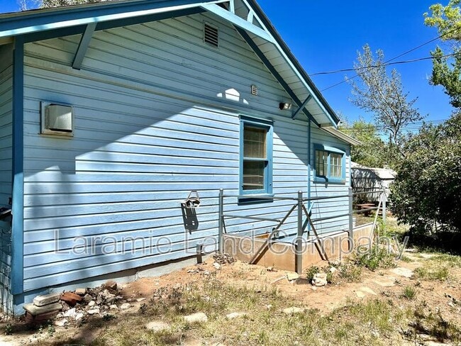 Building Photo - 715 E Flint St