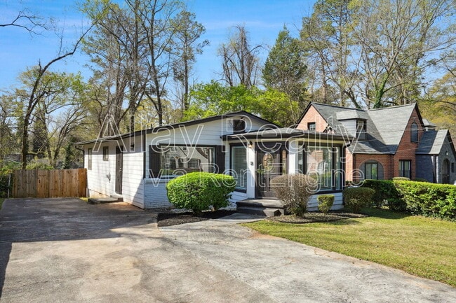 Building Photo - 1770 Rogers Ave SW