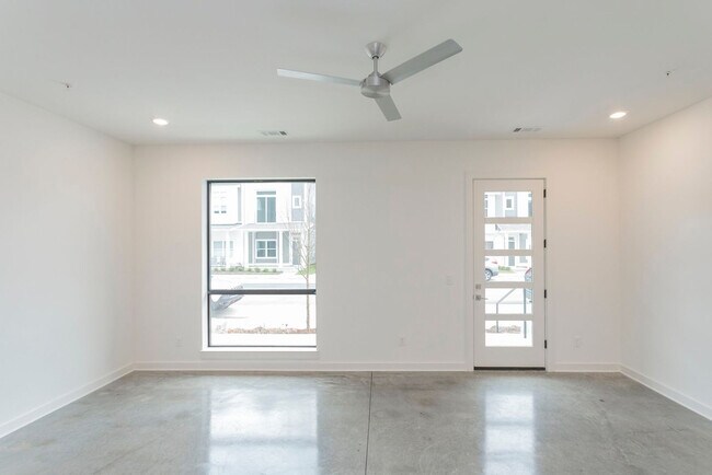 Foto del edificio - 415 Merritt Ave