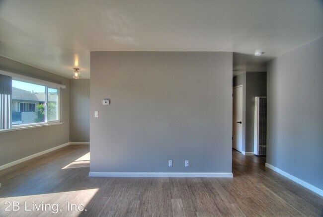 Building Photo - 565 Escuela Ave