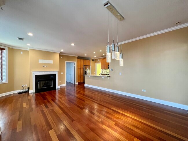 Foto del edificio - 1056 W Lawrence Ave