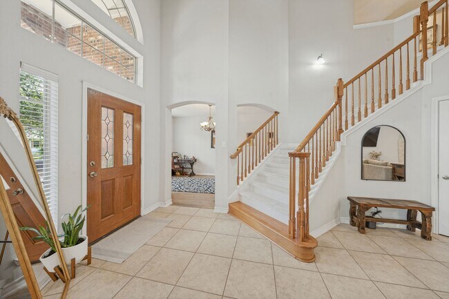 Building Photo - 141 Claywell Dr