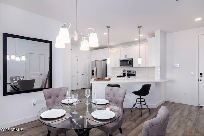Foto del edificio - 2511 W Queen Creek Rd