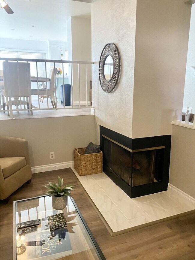 Building Photo - Imagine coming home to this hidden spaciou...