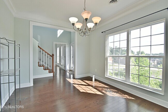 Foto del edificio - 3032 Oakwood Hills Ln