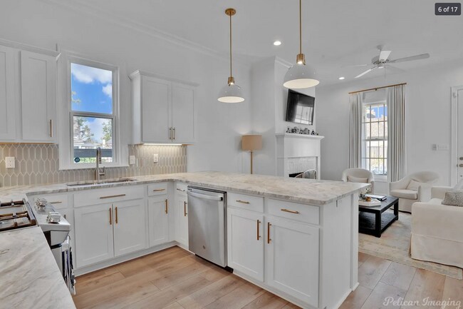 Foto del edificio - 2061 Woodberry Ave