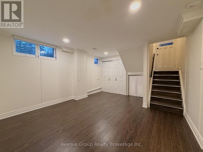 Building Photo - 190 Northwood Dr