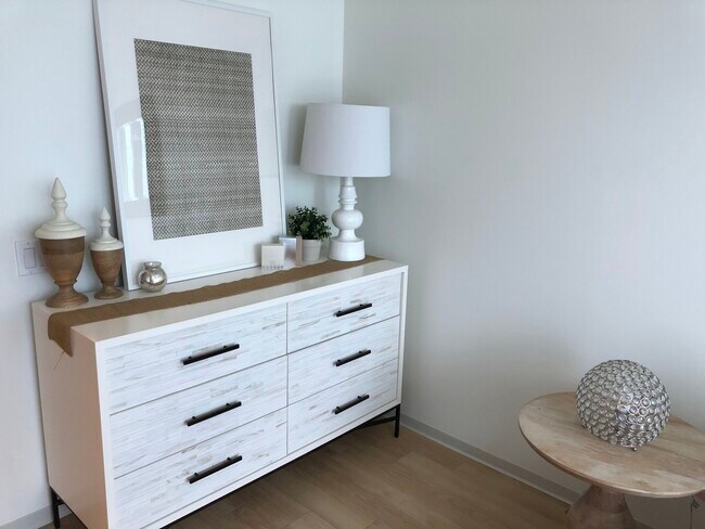 Foto del edificio - Studio-Bed next to Lake Michigan