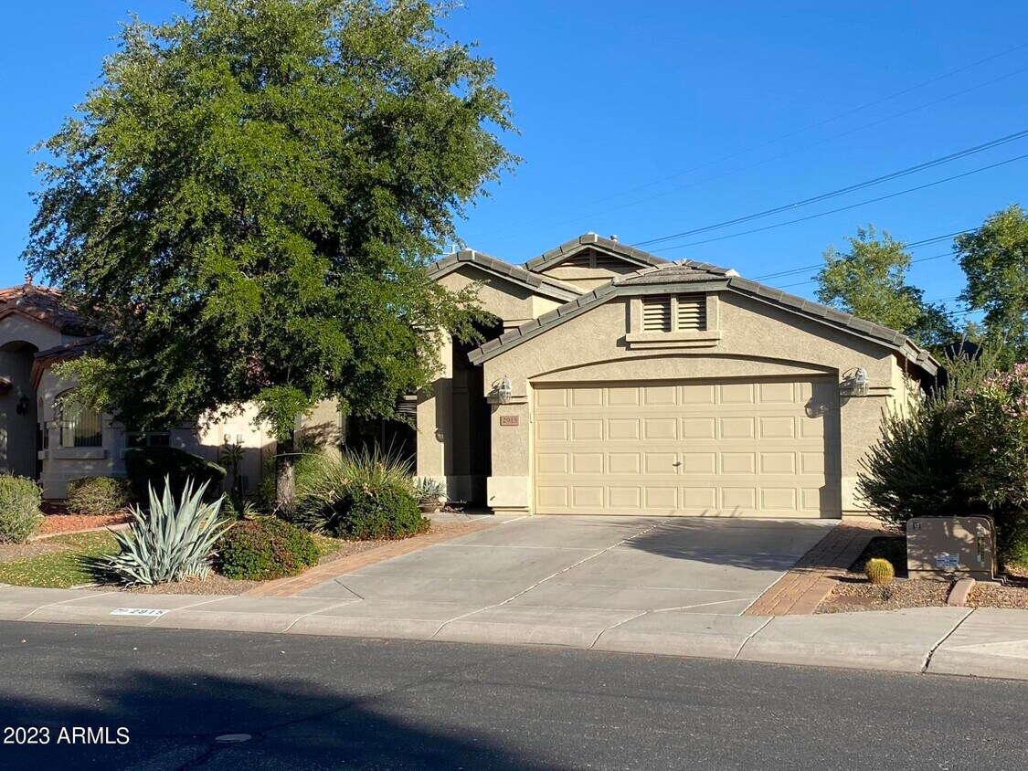Foto principal - 2915 E Shady Spring Trail