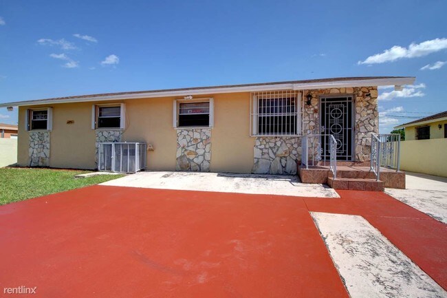 Building Photo - 4 br, 2 bath House - 21901 SW 112 Avenue