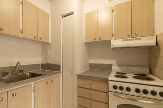 Building Photo - Le Montfort