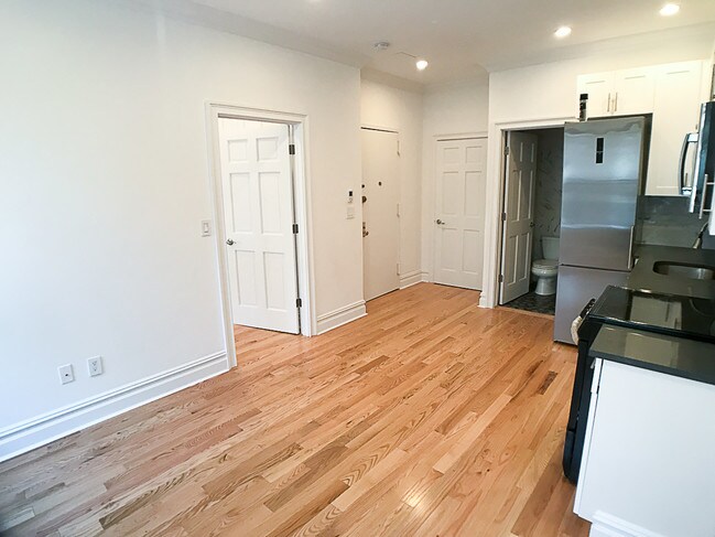 Building Photo - 109 Park Pl
