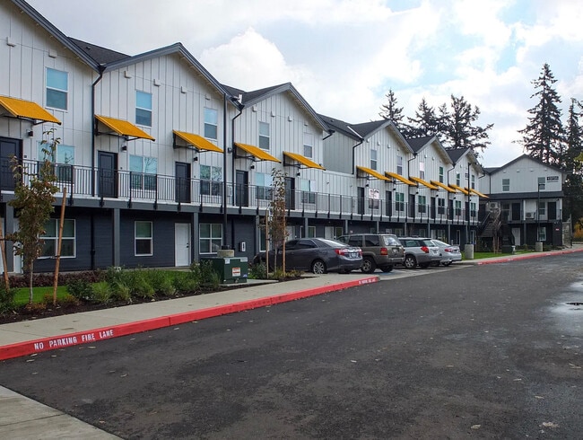 Foto del edificio - Garden Park Estates