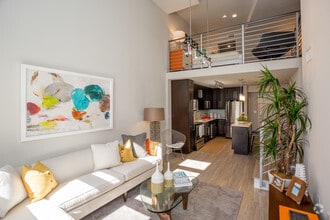 Building Photo - Caspian Delray