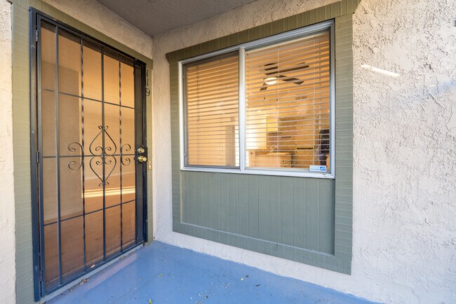 Foto del edificio - 2228 E Campbell Ave