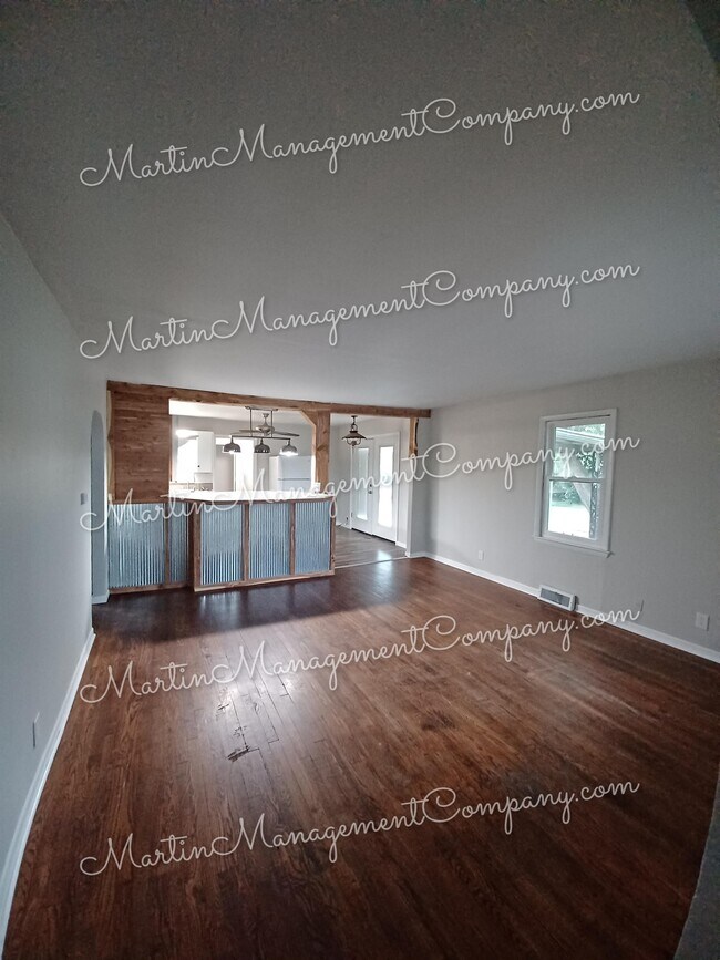 Foto del edificio - 1300 E 14th St