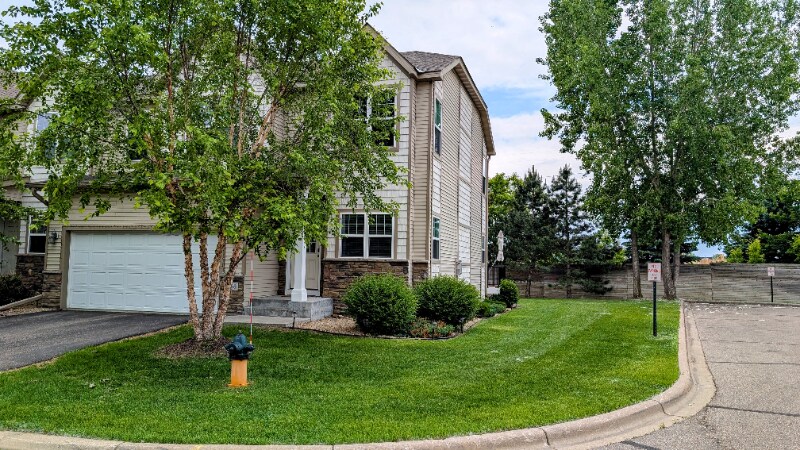 Foto principal - 2568 Vierling Dr E