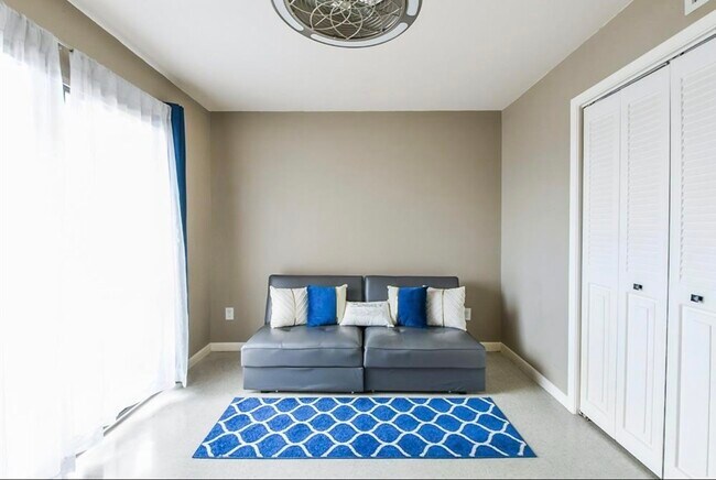Foto del edificio - 8529 Hearth Dr