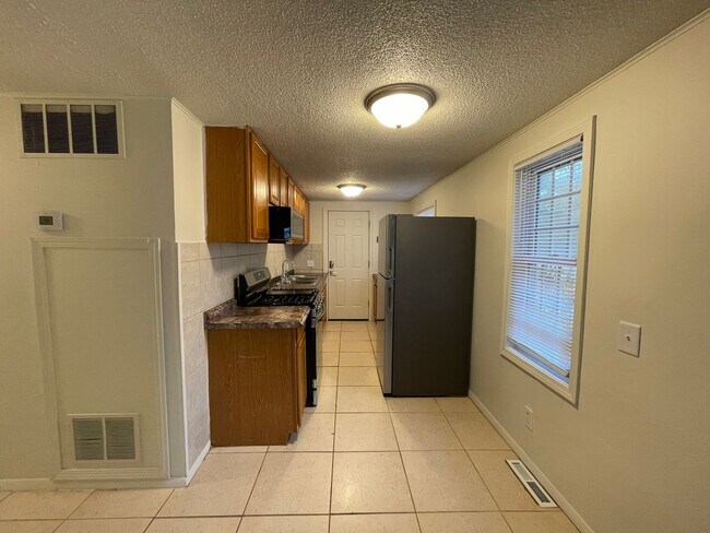 Foto del edificio - Three Bedroom Home in Portage