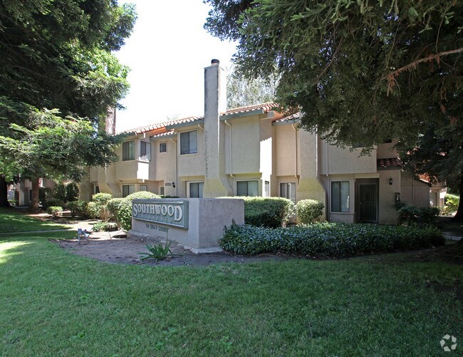 PocketGreenhaven Apartments for Rent Sacramento, CA