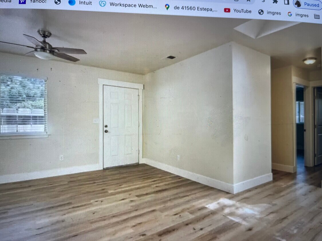 Super cute - 1134 W 5th St