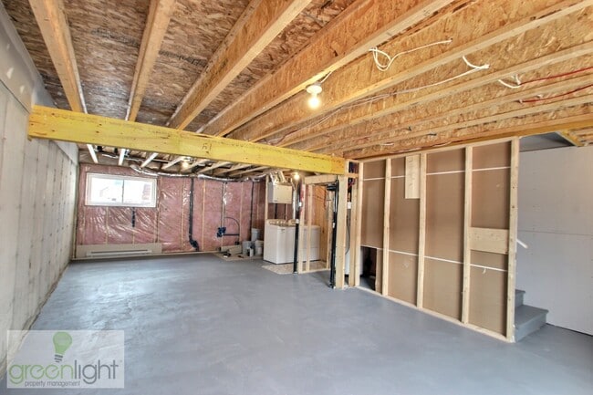 Building Photo - 403 Rue Damien
