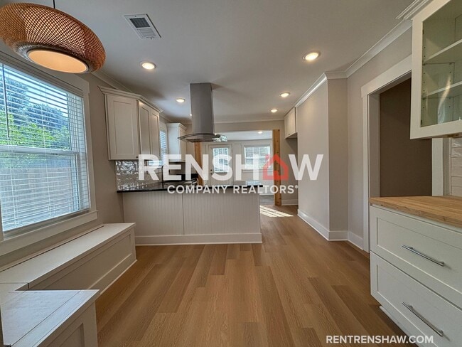 Building Photo - Register your account with Rently to sched...