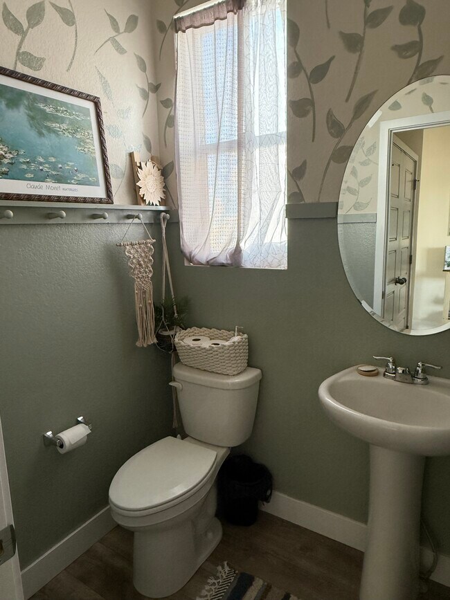 Building Photo - 12678 Granite Ridge Dr
